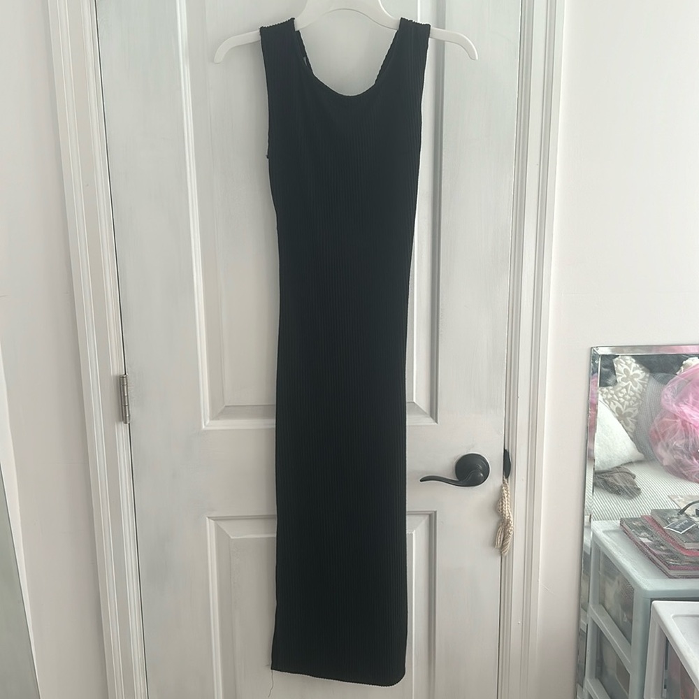 Black fitted midi dress